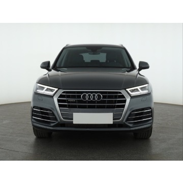 Audi Q5  SUV 2020,  2.0 benzyna, automat - Na sprzedaż za 99 999 zł - Piaseczno - zdjęcie 2