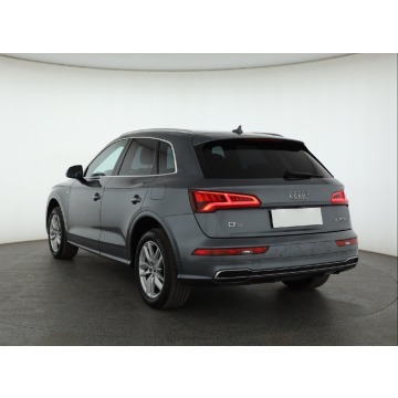 Audi Q5  SUV 2020,  2.0 benzyna, automat - Na sprzedaż za 99 999 zł - Piaseczno - zdjęcie 5