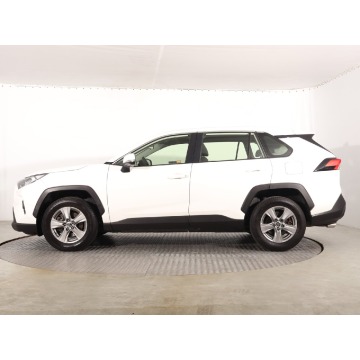 Toyota   SUV 2022,  2.0 benzyna - Na sprzedaż za 95 999 zł - Katowice - zdjęcie 4