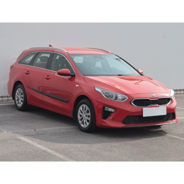 Kia Ceed  Kombi 2018,  1.6 diesel, automat - Na sprzedaż za 41 999 zł - Lublin - zdjęcie 1