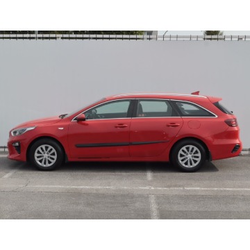 Kia Ceed  Kombi 2018,  1.6 diesel, automat - Na sprzedaż za 41 999 zł - Lublin - zdjęcie 4