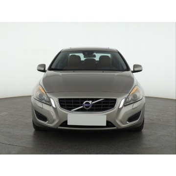 Volvo S60  Liftback 2011,  2.0 diesel - Na sprzedaż za 23 999 zł - Piaseczno - zdjęcie 2