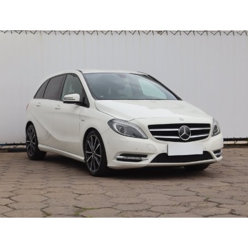 Mercedes B B 180 CDI (109KM), 2011