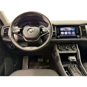 Skoda Kodiaq  SUV 2022,  2.0 diesel, automat - Na sprzedaż za 97 900 zł - Warszawa - zdjęcie 9