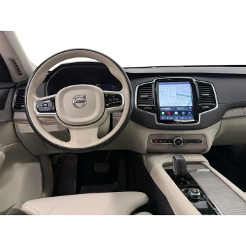 Volvo   SUV 2022,  2.0 benzyna, automat - Na sprzedaż za 209 900 zł - Warszawa - zdjęcie 9
