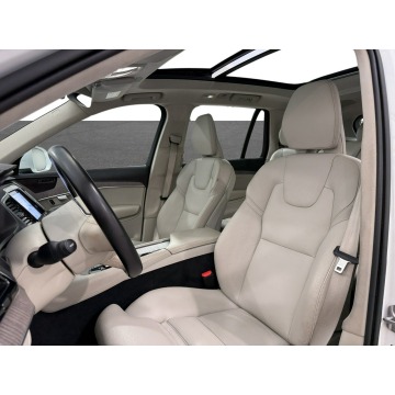 Volvo   SUV 2022,  2.0 benzyna, automat - Na sprzedaż za 209 900 zł - Warszawa - zdjęcie 10