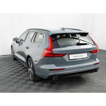 Volvo V60  Kombi 2022,  2.0 diesel, automat - Na sprzedaż za 84 300 zł - Pępowo - zdjęcie 4