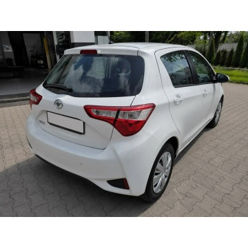 Toyota Yaris  Hatchback 2020,  1.5 benzyna, automat - Na sprzedaż za 18 900 zł - Warszawa - zdjęcie 6