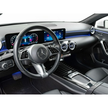 Mercedes - Benz A-klasa  Sedan/Limuzyna 2023,  2.0 diesel, automat - Na sprzedaż za 102 500 zł - Pępowo - zdjęcie 6