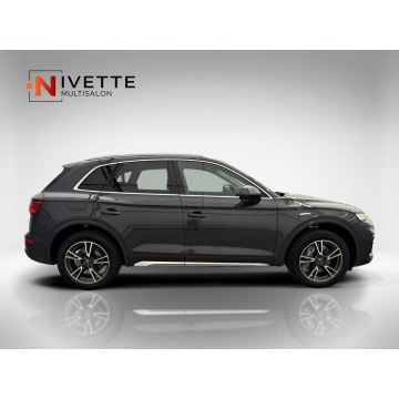 Audi Q5  SUV 2022,  2.0 benzyna, automat - Na sprzedaż za 145 000 zł - Warszawa - zdjęcie 9