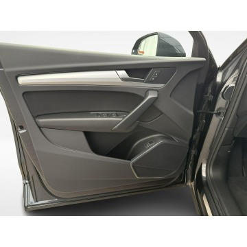 Audi Q5  SUV 2022,  2.0 benzyna, automat - Na sprzedaż za 145 000 zł - Warszawa - zdjęcie 10