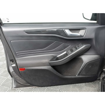 Ford Focus  Hatchback 2022,  1.0 benzyna, automat - Na sprzedaż za 78 850 zł - Pępowo - zdjęcie 9