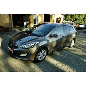 Hyundai i30  Kombi 2013,  1.6 diesel - Na sprzedaż za 19 900 zł - Płock - zdjęcie 2