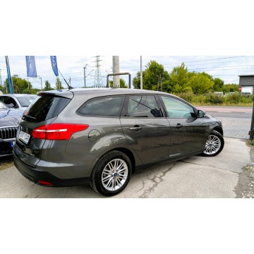 Ford Focus  Kombi 2017,  1.0 benzyna - Na sprzedaż za 23 900 zł - Częstochowa - zdjęcie 11
