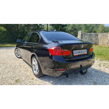 BMW Seria 3  Sedan/Limuzyna 2013,  2.0 benzyna, automat - Na sprzedaż za 36 700 zł - Chmielnik - zdjęcie 4