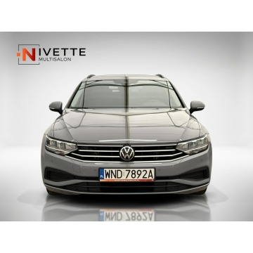 Volkswagen Passat  Kombi 2022,  1.5 benzyna - Na sprzedaż za 64 500 zł - Warszawa - zdjęcie 8