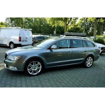 Skoda Superb  Kombi 2010,  1.9 diesel - Na sprzedaż za 22 900 zł - Płock - zdjęcie 8