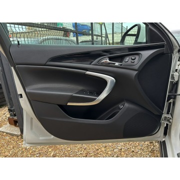 Opel Insignia  Kombi 2014,  2.0 diesel - Na sprzedaż za 25 000 zł - Tychy - zdjęcie 12