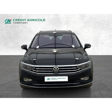 Volkswagen Passat  Kombi 2023,  2.0 benzyna, automat - Na sprzedaż za 102 900 zł - Warszawa - zdjęcie 2