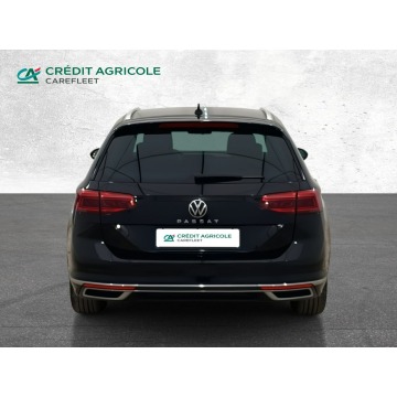 Volkswagen Passat  Kombi 2023,  2.0 benzyna, automat - Na sprzedaż za 102 900 zł - Warszawa - zdjęcie 6
