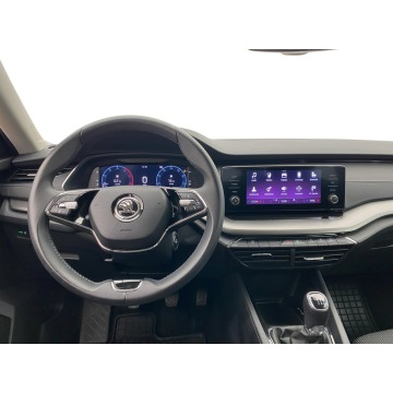 Skoda Octavia  Kombi 2023,  2.0 diesel - Na sprzedaż za 72 900 zł - Warszawa - zdjęcie 9