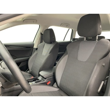 Skoda Octavia  Kombi 2023,  2.0 diesel - Na sprzedaż za 72 900 zł - Warszawa - zdjęcie 10