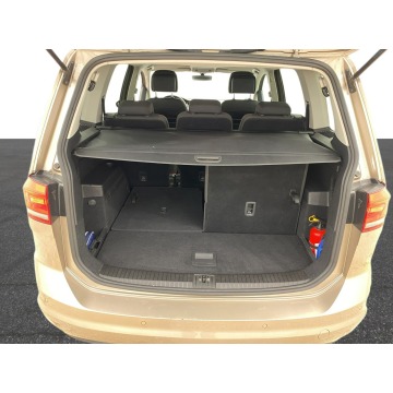 Volkswagen Touran  Minivan/Van 2019,  1.5 benzyna - Na sprzedaż za 77 900 zł - Warszawa - zdjęcie 12
