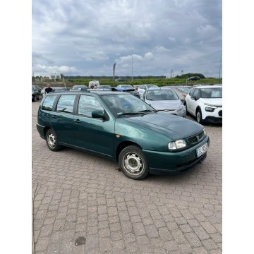 Seat Cordoba  Kombi 1999,  1.6 benzyna+LPG - Na sprzedaż za 2 500,00 zł - Słupsk - zdjęcie 2