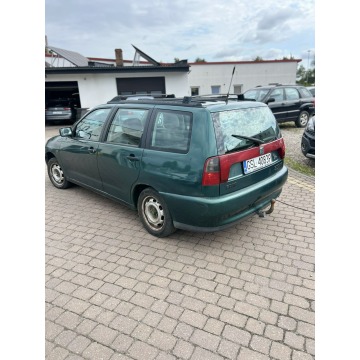 Seat Cordoba  Kombi 1999,  1.6 benzyna+LPG - Na sprzedaż za 2 500,00 zł - Słupsk - zdjęcie 4