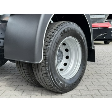 Iveco Daily 2015,  3.0 diesel - Na sprzedaż za 143 910 zł - Widełki - zdjęcie 8