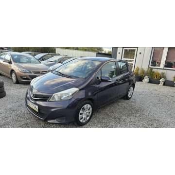 Toyota Yaris  Hatchback 2012,  1.3 benzyna - Na sprzedaż za 22 800 zł - Świdnica - zdjęcie 8