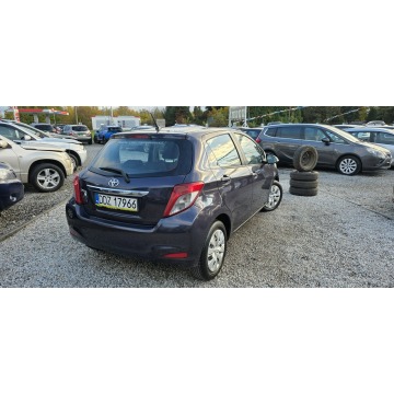 Toyota Yaris  Hatchback 2012,  1.3 benzyna - Na sprzedaż za 22 800 zł - Świdnica - zdjęcie 12