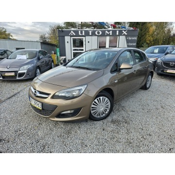 Opel Astra  Hatchback 2013,  1.4 benzyna+LPG - Na sprzedaż za 24 800 zł - Świdnica - zdjęcie 4