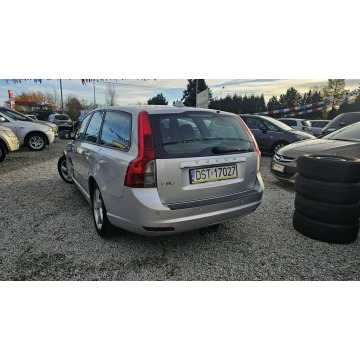 Volvo V50  Kombi 2011,  1.6 diesel - Na sprzedaż za 15 900 zł - Świdnica - zdjęcie 7