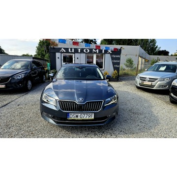 Skoda Superb  Kombi 2016,  2.0 diesel, automat - Na sprzedaż za 49 900 zł - Świdnica - zdjęcie 11
