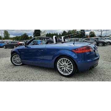 Audi TT  Kabriolet 2009,  1.8 benzyna - Na sprzedaż za 36 900 zł - Świdnica - zdjęcie 8