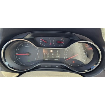 Opel Grandland X  SUV 2019,  1.2 benzyna, automat - Na sprzedaż za 53 900 zł - Świdnica - zdjęcie 9