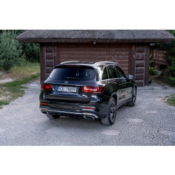 Mercedes - Benz GLC-klasa  SUV 2021,  2.0 diesel, automat - Na sprzedaż za 119 777 zł - Ropczyce - zdjęcie 4