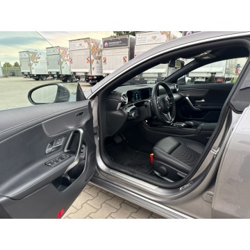 Mercedes - Benz CLA-klasa  Sedan/Limuzyna 2023,  1.3 benzyna, automat - Na sprzedaż za 134 800 zł - Jawczyce - zdjęcie 10