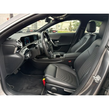 Mercedes - Benz CLA-klasa  Sedan/Limuzyna 2023,  1.3 benzyna, automat - Na sprzedaż za 134 800 zł - Jawczyce - zdjęcie 11