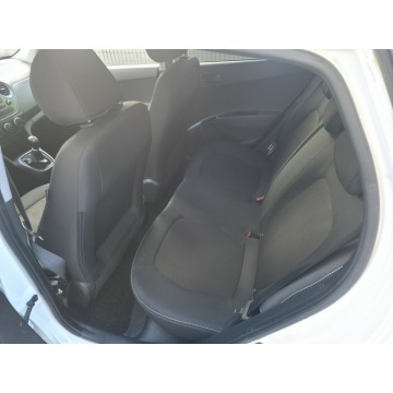 Hyundai i10  Hatchback 2016,  1.0 benzyna - Na sprzedaż za 21 900 zł - Piekoszów - zdjęcie 7