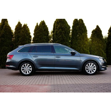 Skoda Superb  Kombi 2019,  2.0 benzyna, automat - Na sprzedaż za 58 794 zł - Rzekuń - zdjęcie 8