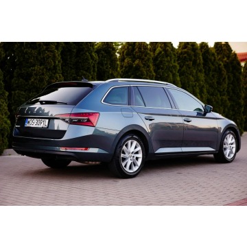 Skoda Superb  Kombi 2019,  2.0 benzyna, automat - Na sprzedaż za 58 794 zł - Rzekuń - zdjęcie 7