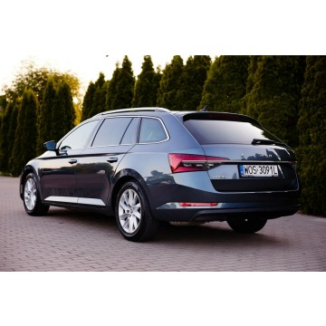 Skoda Superb  Kombi 2019,  2.0 benzyna, automat - Na sprzedaż za 58 794 zł - Rzekuń - zdjęcie 3
