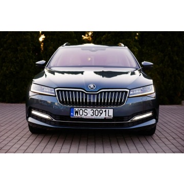 Skoda Superb  Kombi 2019,  2.0 benzyna, automat - Na sprzedaż za 58 794 zł - Rzekuń - zdjęcie 9
