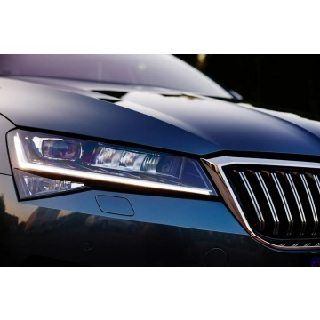 Skoda Superb  Kombi 2019,  2.0 benzyna, automat - Na sprzedaż za 58 794 zł - Rzekuń - zdjęcie 12