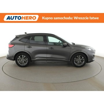 Ford Kuga  SUV 2021,  2.5 hybryda, automat - Na sprzedaż za 93 500 zł - Warszawa - zdjęcie 9