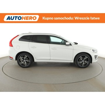 Volvo   SUV 2016,  2.0 diesel, automat - Na sprzedaż za 71 900 zł - Warszawa - zdjęcie 9