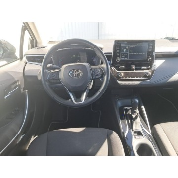 Toyota Corolla  Sedan/Limuzyna 2021,  1.8 hybryda, automat - Na sprzedaż za 57 933 zł - Komorniki - zdjęcie 9