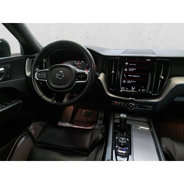 Volvo   SUV 2020,  2.0 benzyna, automat - Na sprzedaż za 107 625 zł - Komorniki - zdjęcie 10